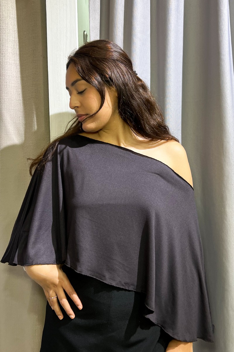 TOP CAPA GRIS OSCURO