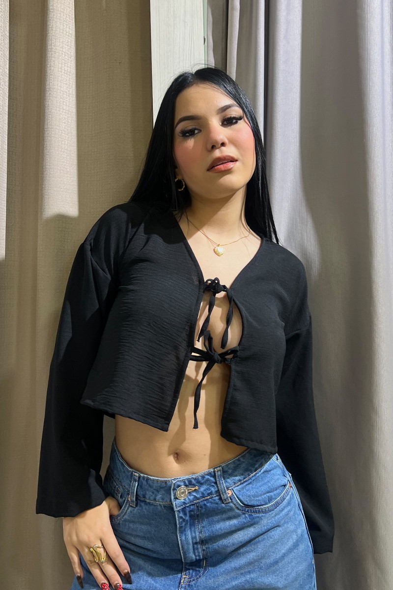 BLUSA ROMANTICA NEGRA