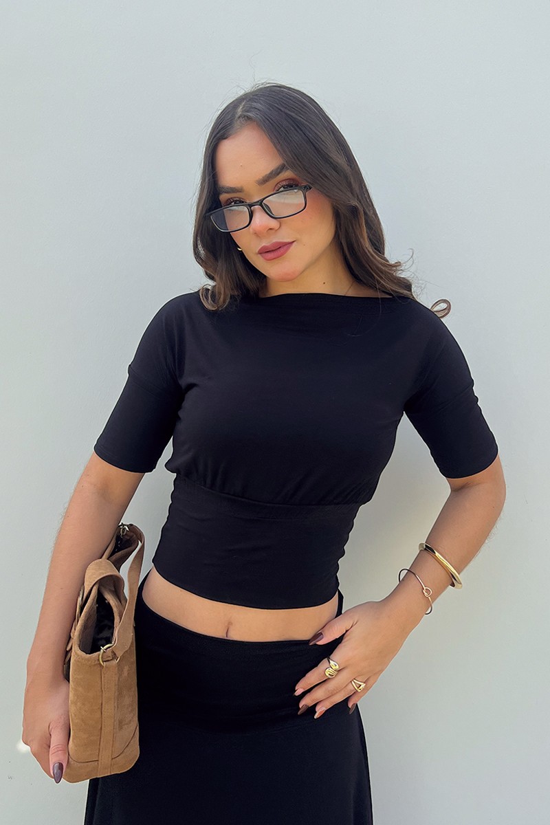 TOP CORTO PRETINA NEGRO