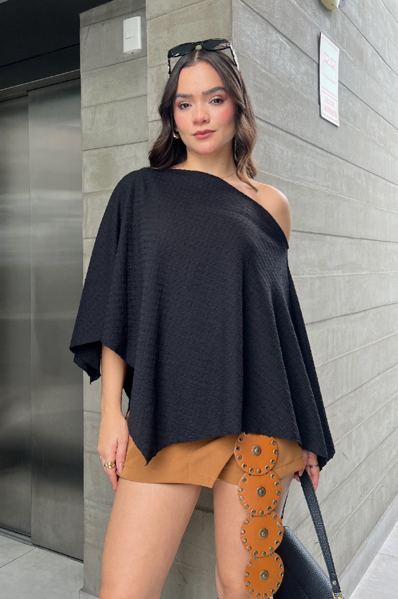 CAPA PONCHO NEGRO